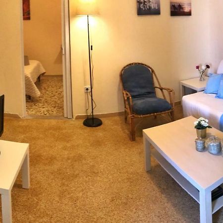 ארטמידה Sunshine'S House Near The Beach, 10 Min From The Airport מראה חיצוני תמונה